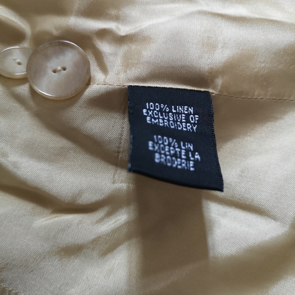 Blazer - Picture 4 of 4